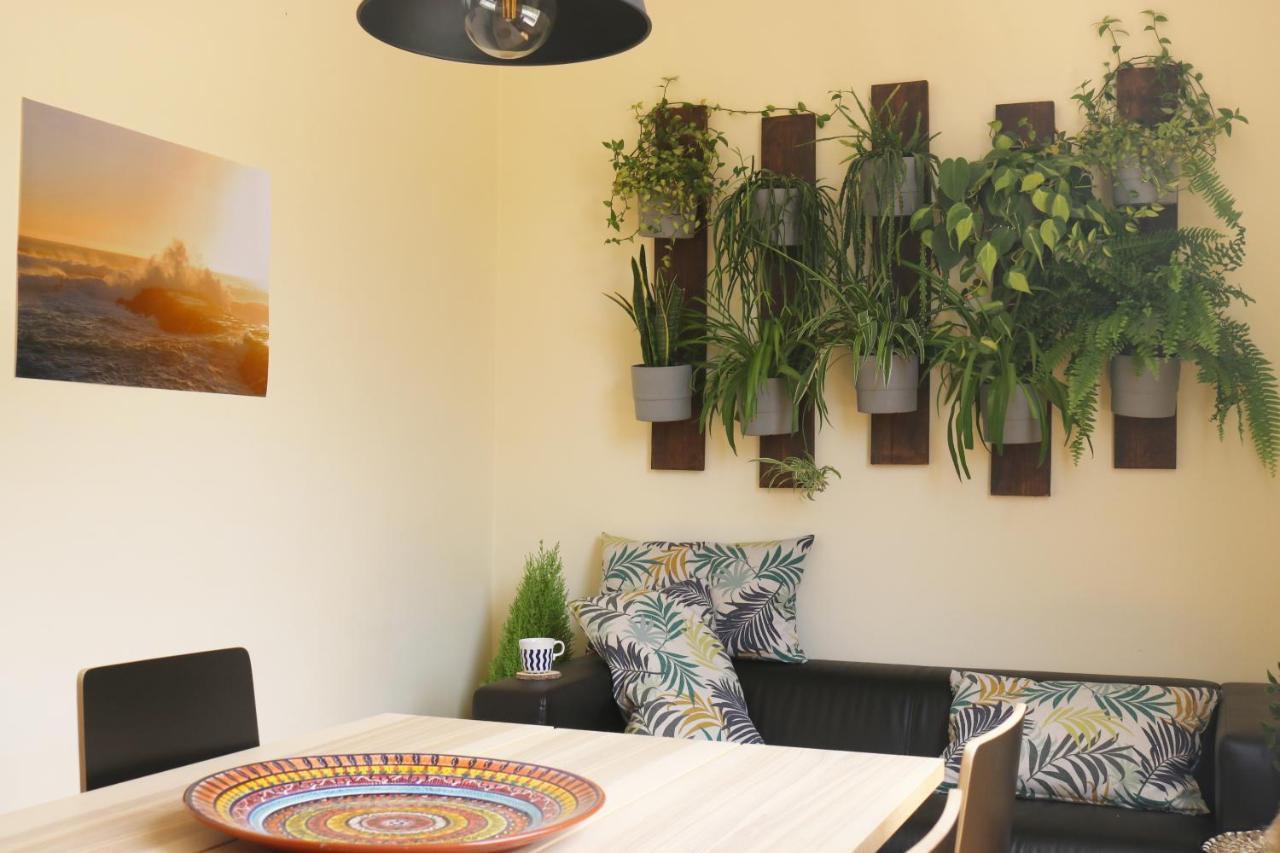 Green Element Guesthouse Коста да Капарика Екстериор снимка